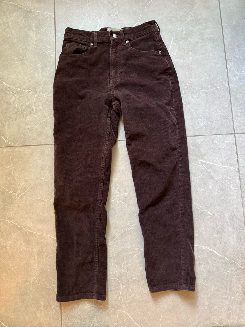 Everlane “Baby Cord Cheeky Crop” pant. Size 26.